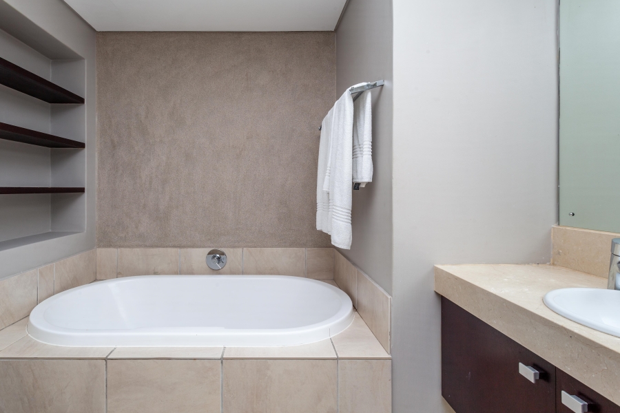 2 Bedroom Property for Sale in Cape Town City Centre Western Cape